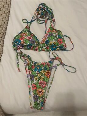 Bikini Target Wild Fable
